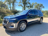 Used 2023 Chevrolet Traverse LT image 2