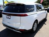 Used 2023 Kia Carnival LX image 6