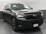 Used 2022 Ford Expedition Max Limited image 2