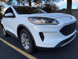 Used 2020 Ford Escape SE image 4