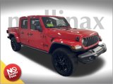 Used 2025 Jeep Gladiator Sport image 1