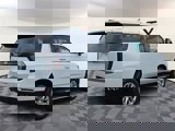 New 2025 Chevrolet Suburban Premier image 4