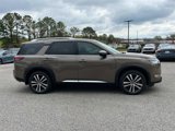 New 2025 Nissan Pathfinder Platinum image 2