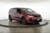 Used 2020 Chrysler Pacifica Touring w/ S Appearance Package image 2