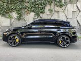 Used 2020 Porsche Cayenne Turbo S image 2