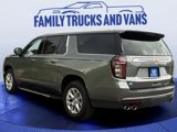 Used 2023 Chevrolet Suburban Premier image 3