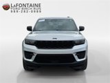 Used 2024 Jeep Grand Cherokee Altitude image 2
