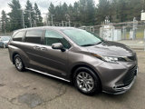 Used 2021 Toyota Sienna XLE image 3