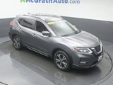 Used 2017 Nissan Rogue SL image 2