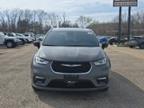 New 2025 Chrysler Pacifica Select w/ Uconnect Theater Family Group image 5