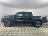 Used 2022 Toyota Tacoma TRD Off-Road image 4