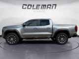 Used 2023 GMC Canyon Denali image 2