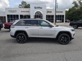 New 2025 Jeep Grand Cherokee Altitude image 3