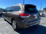 Used 2016 Nissan Pathfinder SV image 3