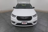 New 2025 Chrysler Pacifica Select image 3