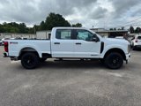New 2025 Ford F250 4x4 Crew Cab Super Duty image 5