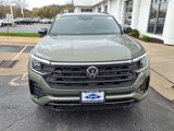 New 2025 Volkswagen Atlas Cross Sport SEL R-Line image 2