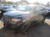 Used 2018 Jeep Grand Cherokee Altitude image 3