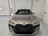 New 2025 BMW 750e xDrive image 2