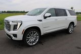 New 2025 GMC Yukon XL Denali w/ Denali Reserve Package image 3