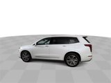 Used 2025 Cadillac XT6 Premium Luxury image 5