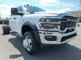 New 2025 RAM 4500 4x4 Crew Cab DRW image 3