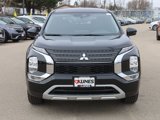 New 2025 Mitsubishi Outlander SE image 2