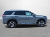 New 2025 Nissan Pathfinder Platinum image 3