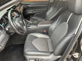 Used 2020 Toyota Camry SE image 4