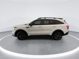 Used 2023 Kia Sorento SX Prestige image 5