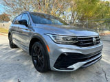 Used 2022 Volkswagen Tiguan SE R-Line image 2