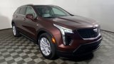 Certified 2022 Cadillac XT4 Luxury w/ Cold Weather Package image 3