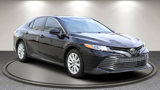 Used 2020 Toyota Camry LE image 3