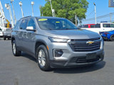 Used 2023 Chevrolet Traverse LT image 2
