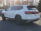 New 2025 Volkswagen Atlas Peak Edition SE image 3