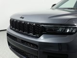 Used 2022 Jeep Grand Cherokee L Laredo image 4