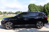 Used 2019 Nissan Pathfinder Platinum image 2