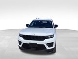 Used 2023 Jeep Grand Cherokee Altitude image 2