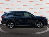 Used 2021 Toyota Highlander XLE image 6