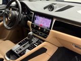 Certified 2025 Porsche Macan image 4