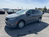New 2025 Chrysler Pacifica Select image 2