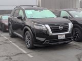 Used 2023 Nissan Pathfinder SV image 3