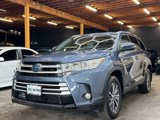 Used 2017 Toyota Highlander XLE image 3