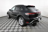 Used 2025 Porsche Macan image 3