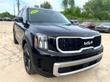 Used 2023 Kia Telluride EX w/ EX Captain's Chair Package image 2