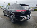 New 2025 Nissan Pathfinder SL w/ SL Premium Package image 5