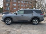 New 2025 Nissan Pathfinder SL image 2
