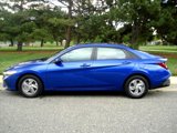 Used 2024 Hyundai Elantra SE image 3