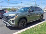 New 2025 Volkswagen Atlas Peak Edition SE image 3
