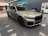 Used 2022 BMW 740i w/ M Sport Package image 3